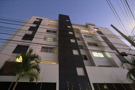 Fachada de apartamento à venda com 3 quartos, 150m² em Sagrada Família, Belo Horizonte
