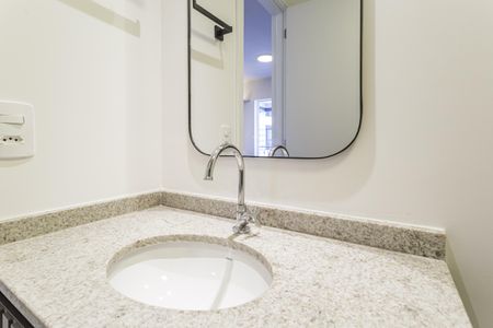 Apartamento para alugar com 38m², 2 quartos e sem vaga Apartamento para alugar com 38m², 2 quartos e sem vagaBanheiro