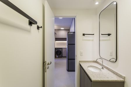 Apartamento para alugar com 38m², 2 quartos e sem vaga Apartamento para alugar com 38m², 2 quartos e sem vagaBanheiro