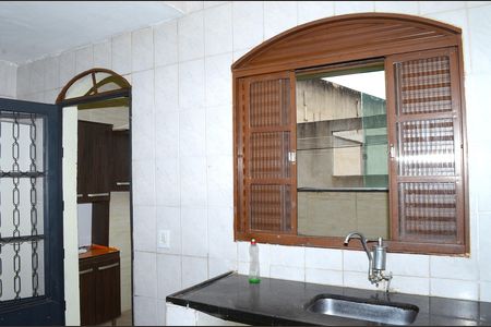 Casa para alugar com 355m², 3 quartos e 1 vagaCozinha
