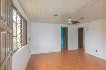 Casa à venda com 2 quartos, 60m² em Guajuviras, Canoas