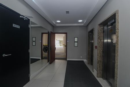 Apartamento à venda com 83m², 3 quartos e 2 vagas Apartamento à venda com 83m², 3 quartos e 2 vagasHall de entrada