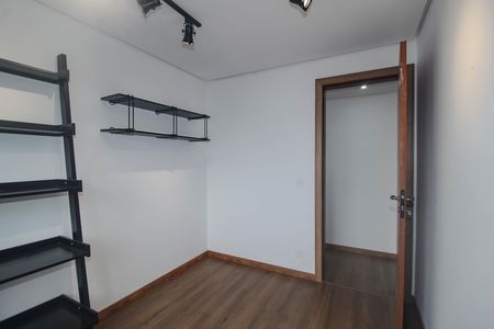 Apartamento à venda com 83m², 3 quartos e 2 vagas Apartamento à venda com 83m², 3 quartos e 2 vagasQuarto