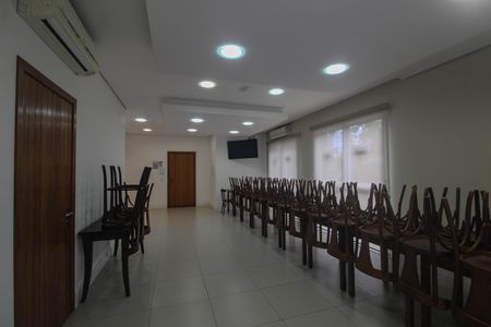 Apartamento à venda com 83m², 3 quartos e 2 vagas Apartamento à venda com 83m², 3 quartos e 2 vagasÁrea comum - Salão de festas