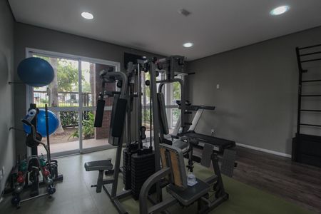 Apartamento à venda com 83m², 3 quartos e 2 vagas Apartamento à venda com 83m², 3 quartos e 2 vagasAcademia