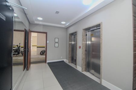 Apartamento à venda com 83m², 3 quartos e 2 vagas Apartamento à venda com 83m², 3 quartos e 2 vagasHall de entrada