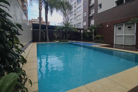 Apartamento à venda com 83m², 3 quartos e 2 vagas Apartamento à venda com 83m², 3 quartos e 2 vagasÁrea comum - Piscina