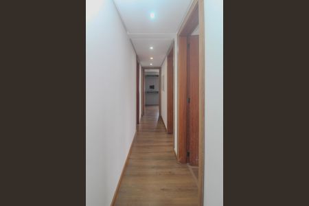 Apartamento à venda com 83m², 3 quartos e 2 vagas Apartamento à venda com 83m², 3 quartos e 2 vagascorredor