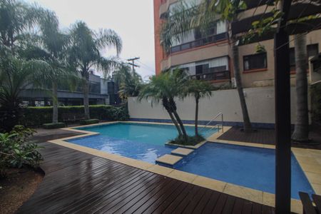 Apartamento à venda com 83m², 3 quartos e 2 vagas Apartamento à venda com 83m², 3 quartos e 2 vagasÁrea comum - Piscina