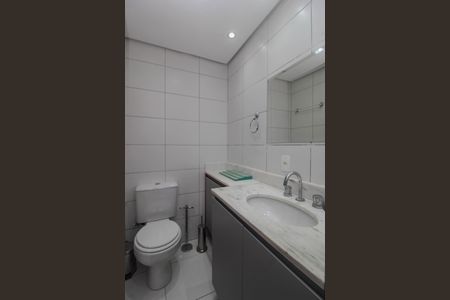 Apartamento à venda com 83m², 3 quartos e 2 vagas Apartamento à venda com 83m², 3 quartos e 2 vagasBanheiro da Suíte