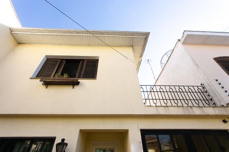 Fachada de casa à venda com 2 quartos, 147m² em Parque São Jorge, São Paulo