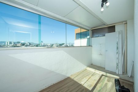 Apartamento para alugar com 140m², 3 quartos e 2 vagas Apartamento para alugar com 140m², 3 quartos e 2 vagasCOBERTURA