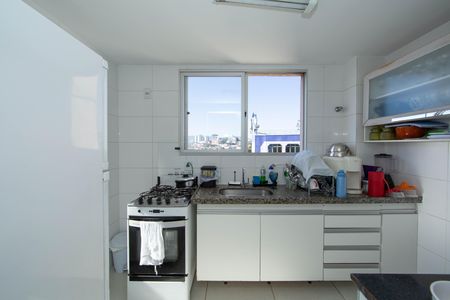 Apartamento para alugar com 140m², 3 quartos e 2 vagas Apartamento para alugar com 140m², 3 quartos e 2 vagasCOZINHA