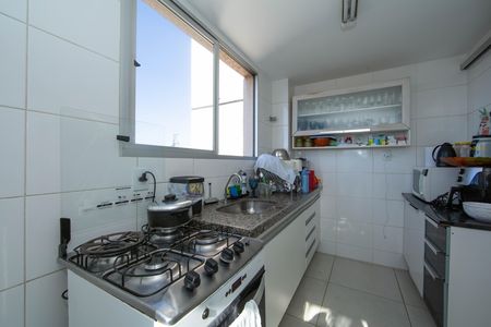 Apartamento para alugar com 140m², 3 quartos e 2 vagas Apartamento para alugar com 140m², 3 quartos e 2 vagasCOZINHA