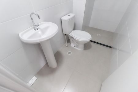 Apartamento à venda com 34m², 2 quartos e sem vaga Apartamento à venda com 34m², 2 quartos e sem vagaBanheiro
