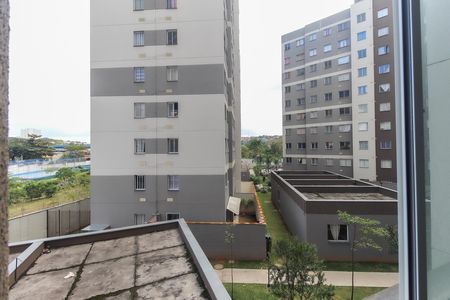 Vista da Sala de apartamento à venda com 2 quartos, 34m² em Guaianases, São Paulo