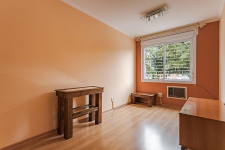 Sala de apartamento para alugar com 1 quarto, 45m² em Jardim Lindóia, Porto Alegre
