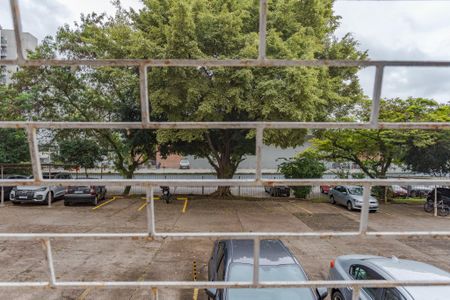 Quarto de apartamento para alugar com 1 quarto, 45m² em Jardim Lindóia, Porto Alegre