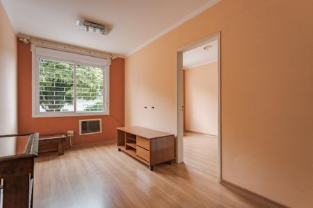 Sala de apartamento para alugar com 1 quarto, 45m² em Jardim Lindóia, Porto Alegre