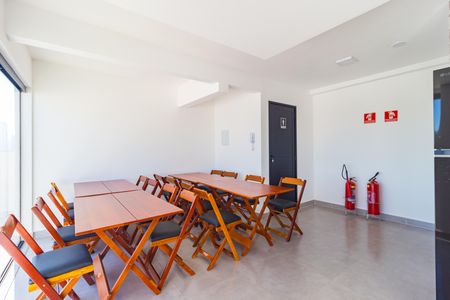 Apartamento para alugar com 40m², 2 quartos e 1 vaga Apartamento para alugar com 40m², 2 quartos e 1 vagaSalão de Festas/Churrasqueira