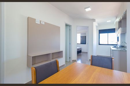 Sala de apartamento para alugar com 2 quartos, 40m² em Vila Canero, São Paulo