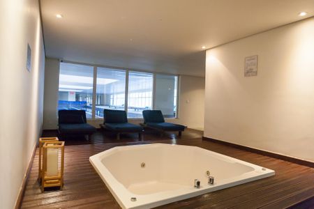 Apartamento para alugar com 154m², 3 quartos e 3 vagas Apartamento para alugar com 154m², 3 quartos e 3 vagashidro massagen