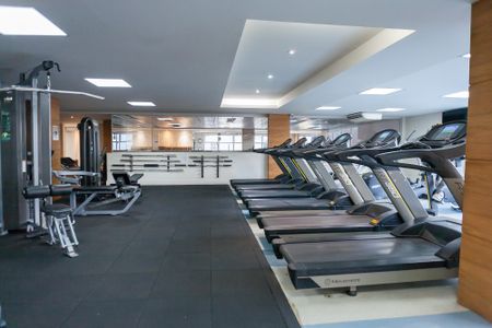 Apartamento para alugar com 154m², 3 quartos e 3 vagas Apartamento para alugar com 154m², 3 quartos e 3 vagasÁrea comum - Academia