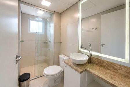 Banheiro de apartamento para alugar com 2 quartos, 75m² em Balsa, Pelotas