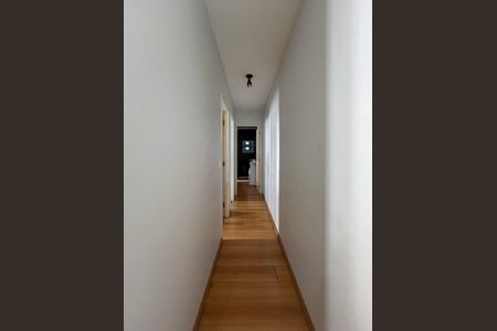 Corredor de apartamento para alugar com 2 quartos, 52m² em Sacoma, São Paulo