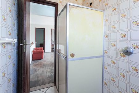 Casa à venda com 200m², 5 quartos e 2 vagas Casa à venda com 200m², 5 quartos e 2 vagasBanheiro social 2