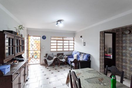 Casa à venda com 200m², 5 quartos e 2 vagas Casa à venda com 200m², 5 quartos e 2 vagasSala 1