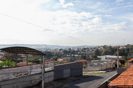 Casa à venda com 200m², 5 quartos e 2 vagas Casa à venda com 200m², 5 quartos e 2 vagasVaranda da sala 2 - Vista
