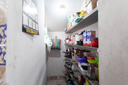 Casa à venda com 200m², 5 quartos e 2 vagas Casa à venda com 200m², 5 quartos e 2 vagasDespensa