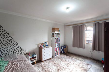 Casa à venda com 200m², 5 quartos e 2 vagas Casa à venda com 200m², 5 quartos e 2 vagasQuarto 2