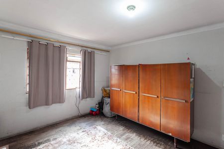 Casa à venda com 200m², 5 quartos e 2 vagas Casa à venda com 200m², 5 quartos e 2 vagasQuarto 2