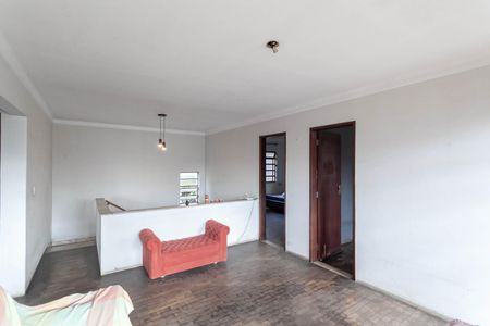 Casa à venda com 200m², 5 quartos e 2 vagas Casa à venda com 200m², 5 quartos e 2 vagasSala 2