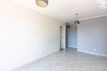Apartamento à venda com 63m², 3 quartos e 1 vaga Apartamento à venda com 63m², 3 quartos e 1 vagaSala
