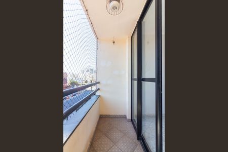 Sacada de apartamento à venda com 3 quartos, 63m² em Jaguaribe, Osasco