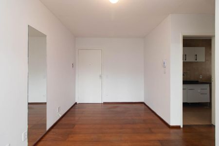 Sala de apartamento para alugar com 1 quarto, 45m² em Partenon, Porto Alegre
