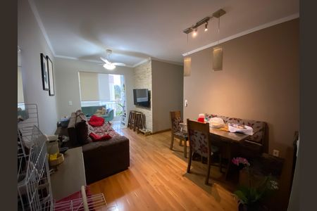 Apartamento à venda com 67m², 3 quartos e 1 vaga Apartamento à venda com 67m², 3 quartos e 1 vagaSala