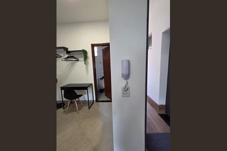 Casa de Condomínio para alugar com 1 quarto, 30m² em Barro Preto, Belo Horizonte