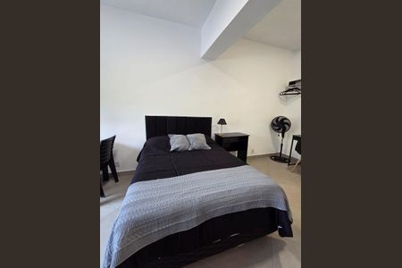 Casa de condomínio para alugar com 30m², 1 quarto e sem vaga