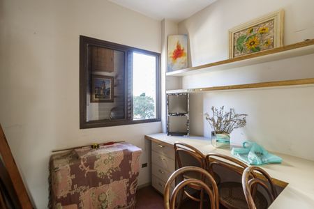 Apartamento para alugar com 174m², 4 quartos e 3 vagas Apartamento para alugar com 174m², 4 quartos e 3 vagasQuarto de serviço