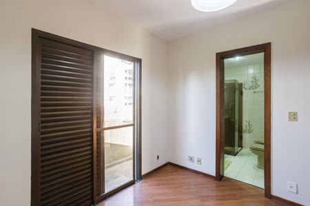 Apartamento para alugar com 174m², 4 quartos e 3 vagas Apartamento para alugar com 174m², 4 quartos e 3 vagasSuíte