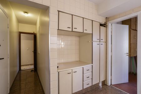 Apartamento para alugar com 174m², 4 quartos e 3 vagas Apartamento para alugar com 174m², 4 quartos e 3 vagasQuarto de serviço