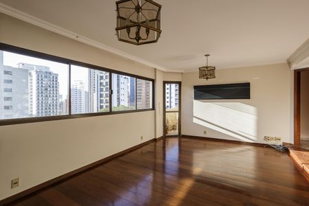 Apartamento para alugar com 174m², 4 quartos e 3 vagas Apartamento para alugar com 174m², 4 quartos e 3 vagasSala