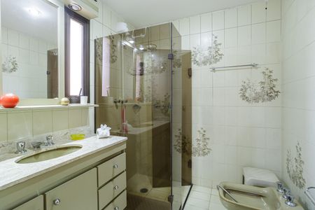 Banheiro da Suíte de apartamento para alugar com 4 quartos, 174m² em Planalto Paulista, São Paulo