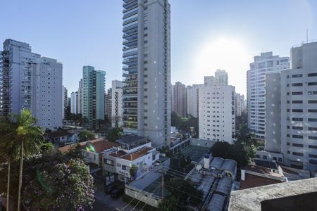Apartamento para alugar com 174m², 4 quartos e 3 vagas Apartamento para alugar com 174m², 4 quartos e 3 vagasVista da Varanda da Sala