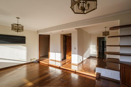 Apartamento para alugar com 174m², 4 quartos e 3 vagas Apartamento para alugar com 174m², 4 quartos e 3 vagasSala