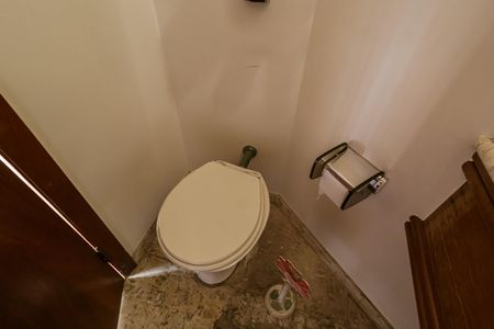Apartamento para alugar com 174m², 4 quartos e 3 vagas Apartamento para alugar com 174m², 4 quartos e 3 vagasBanheiro social